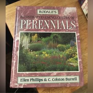 ❗️Sale❗️Illustrated Encyclopedia of Perennials - Purple Cover/Landsscape book